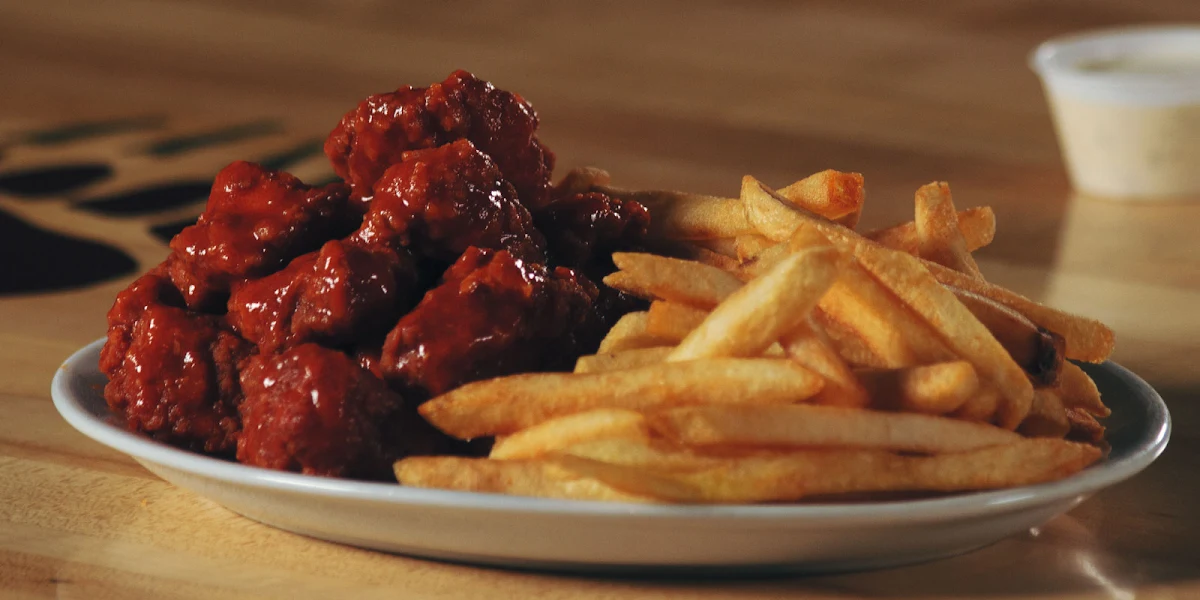 Boneless Wings Wfries