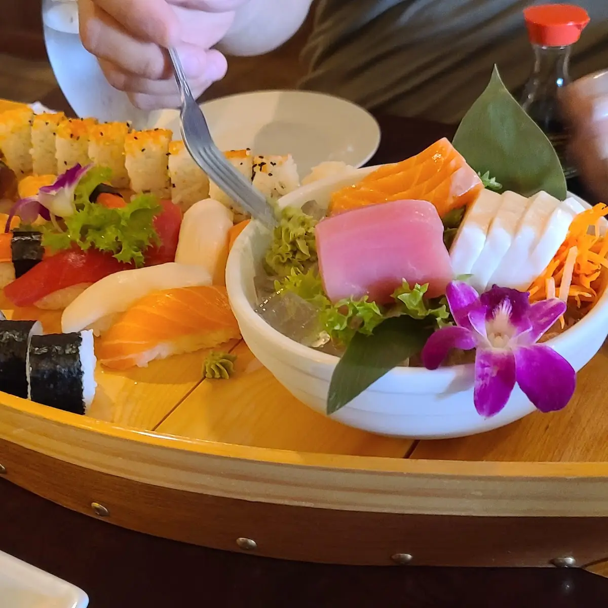 Shrimp Tempura Deluxe Roll