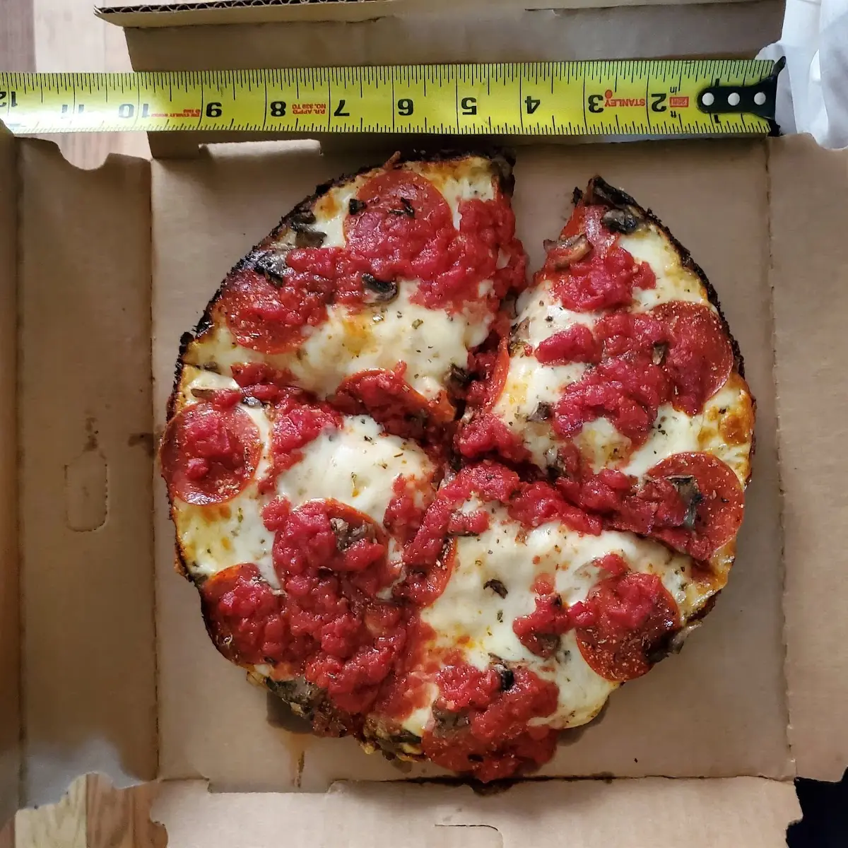 Detroit Deep Dish Pizza Pepperoni