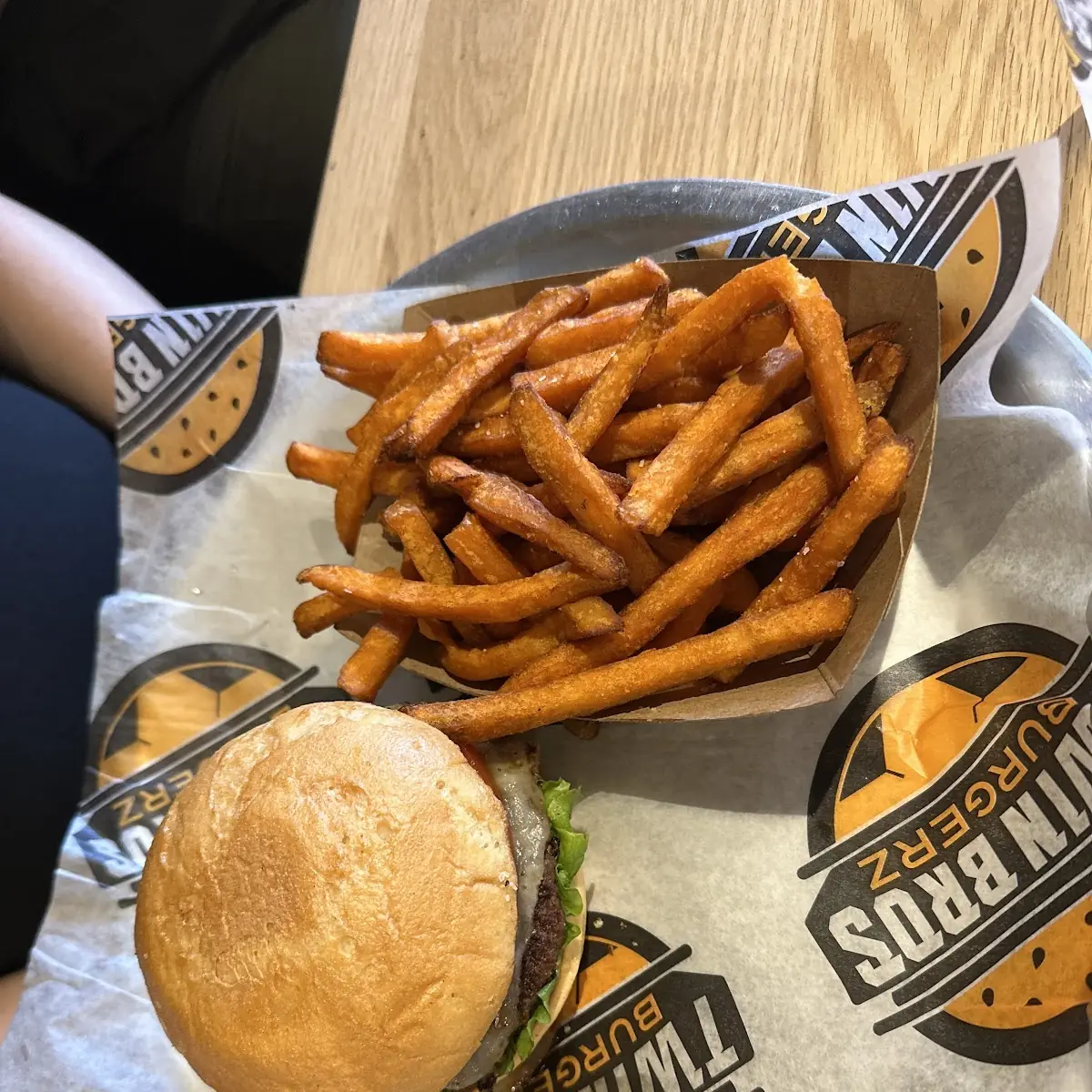 Cheeseburger with Cheese Fries Combo