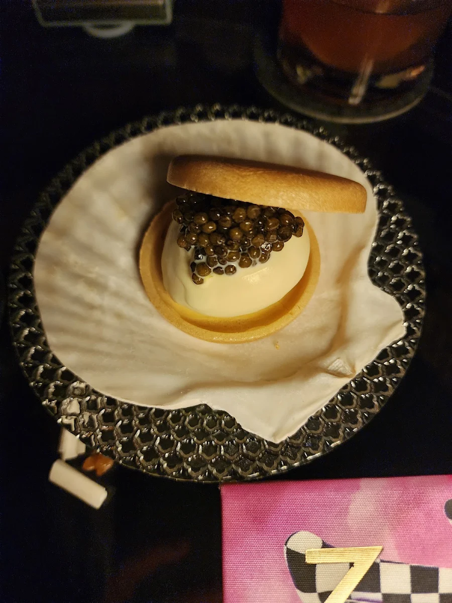 Monaka Caviar Vanilla Ice Cream