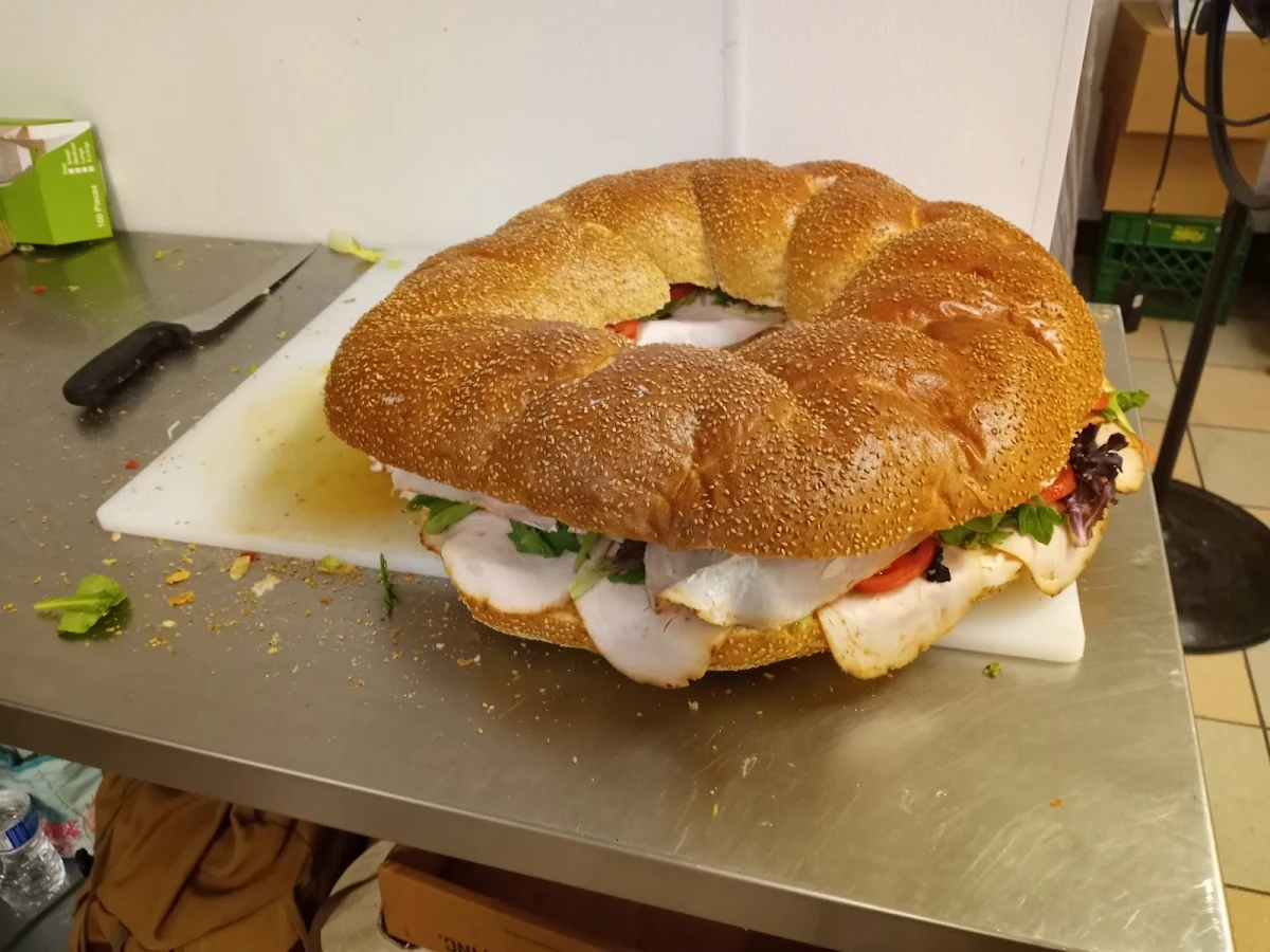 Turkey and Mozzarella Cheese Ring Bread