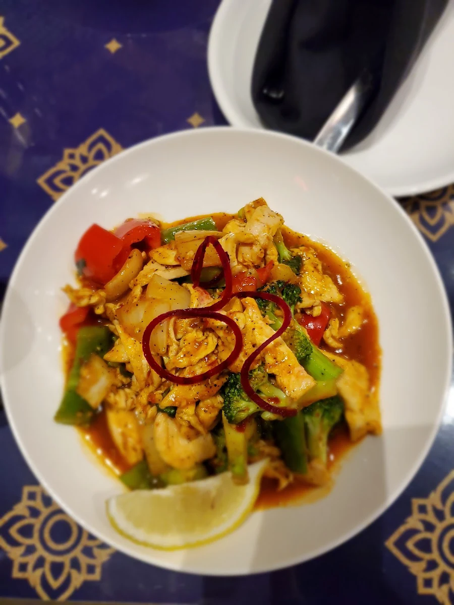 Cashew Nut Chicken, Thairoomgrand York Mills