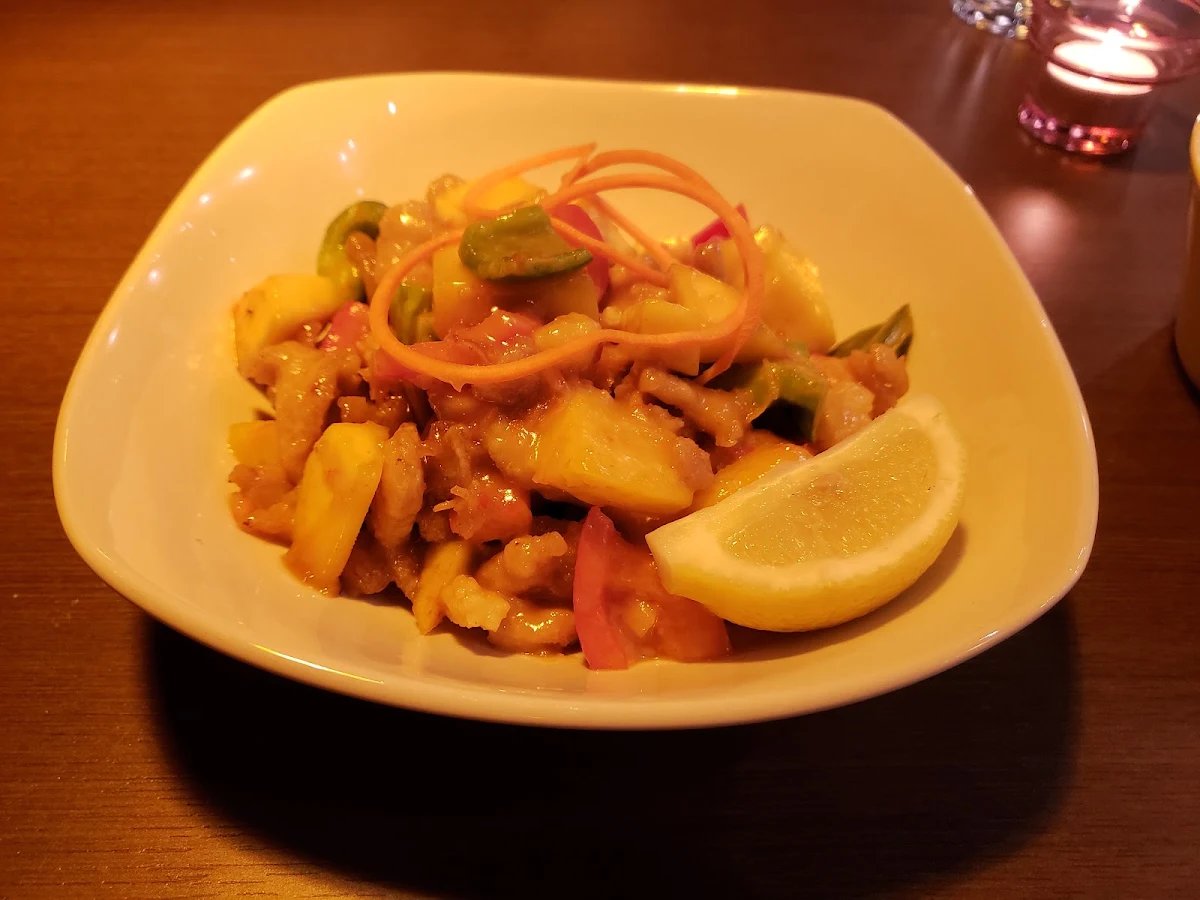 Coconut Mango Chicken, Thairoomgrand York Mills