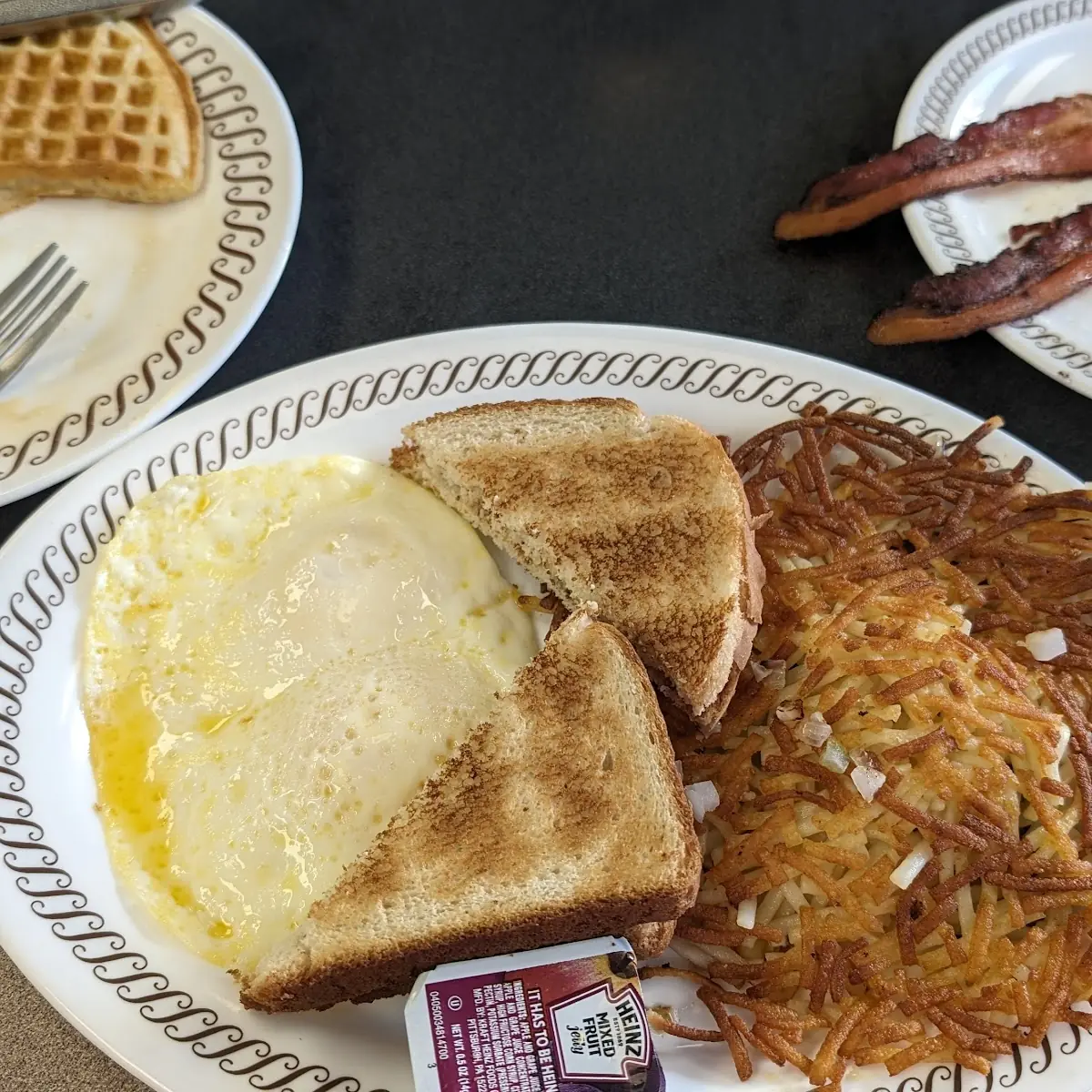 Cheesey Eggs Breakfast with Hash Browns