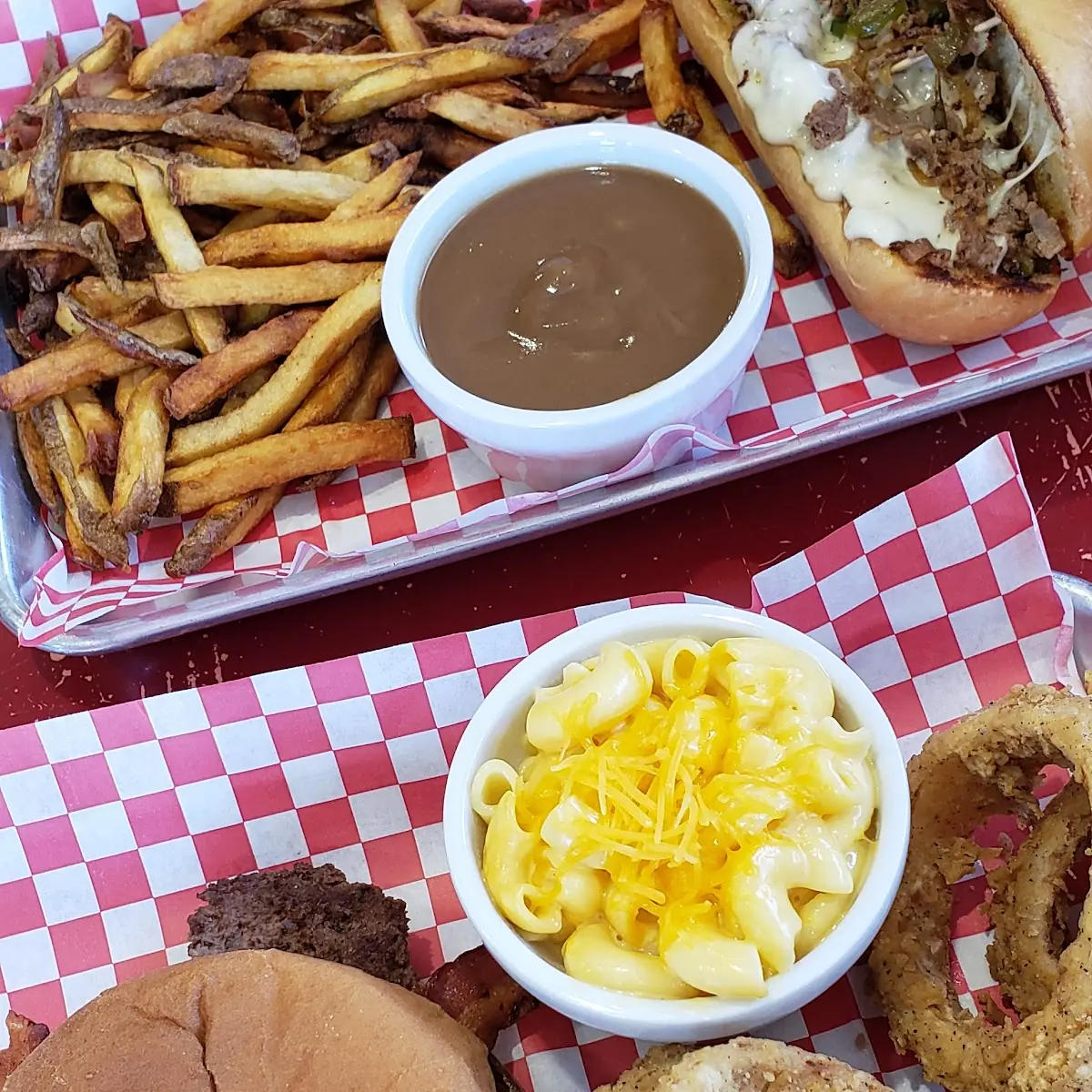 Hamburger Onion Rings Macaroni Cheese