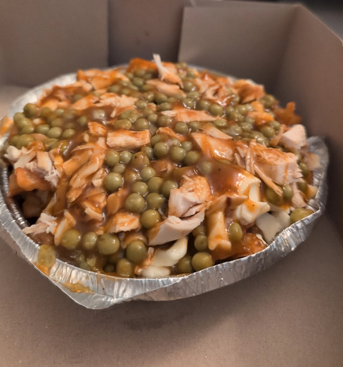 Poutine Galvaude, Rotisseries Highway Pizza