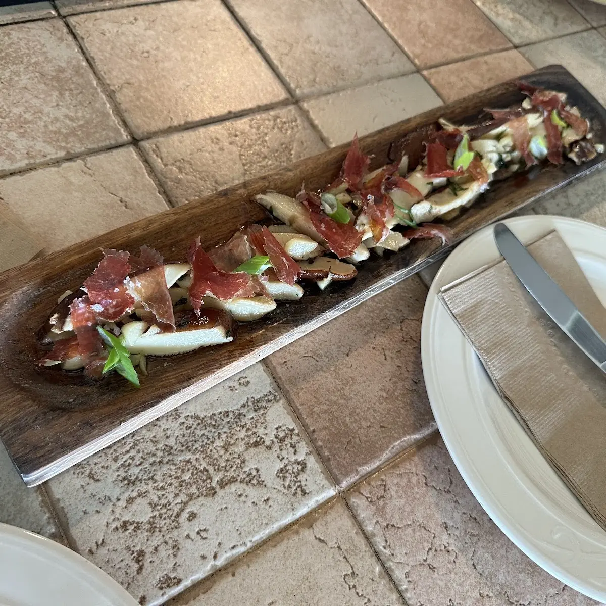 Zetas Con Jamón Serrano