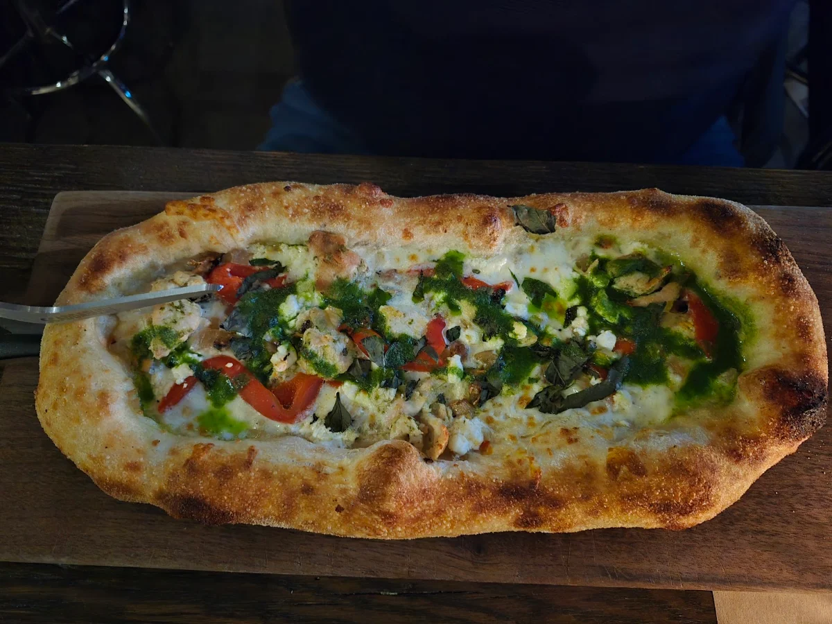 Margherita Pizza, Scaddabush Italian Kitchen & Bar Don Mills