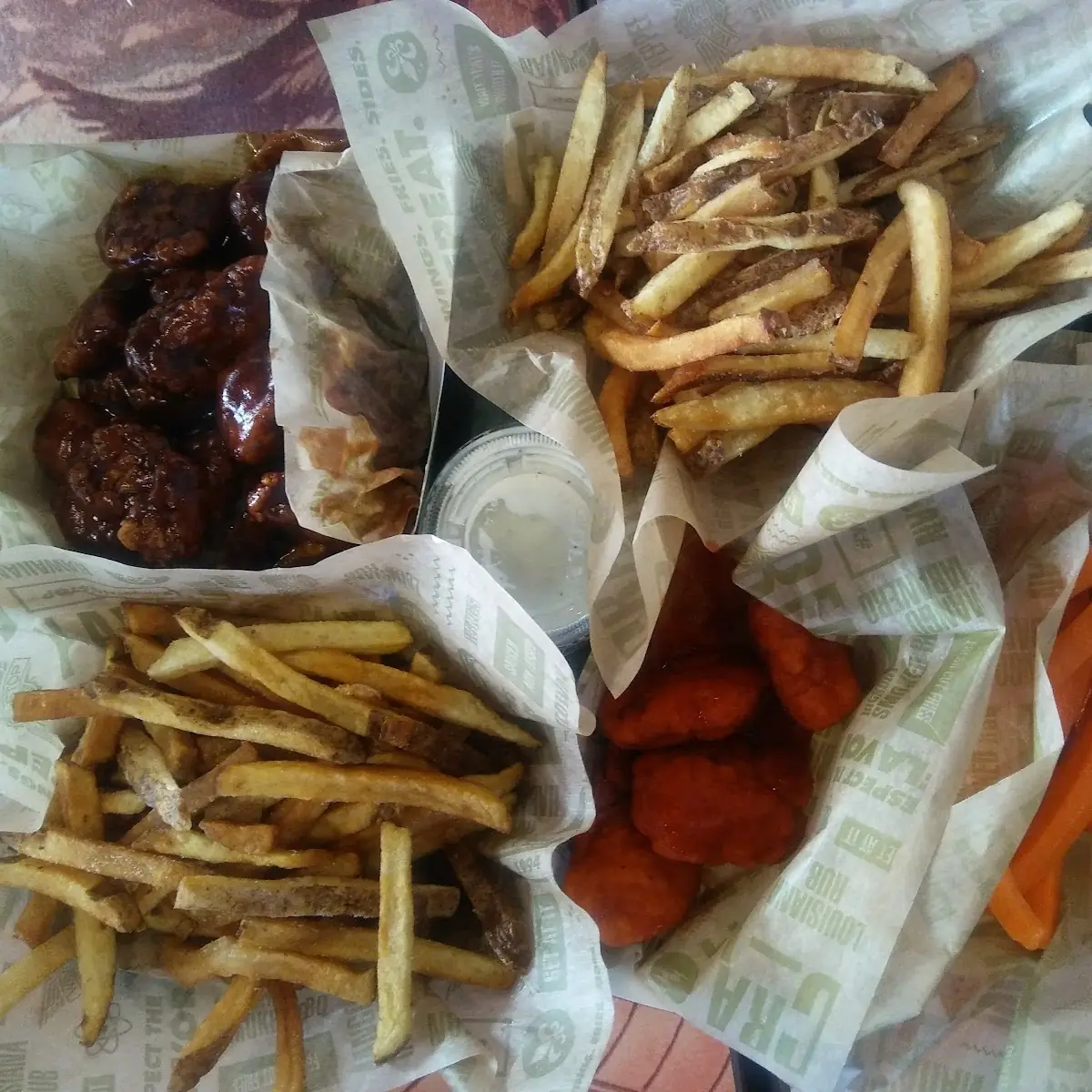 Boneless Wings Original Spicy and BBQ