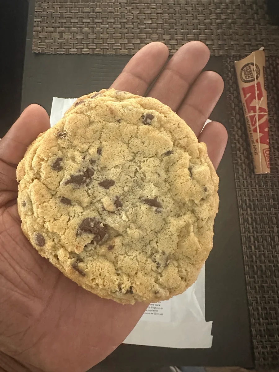 Chocolate Chip Cookie