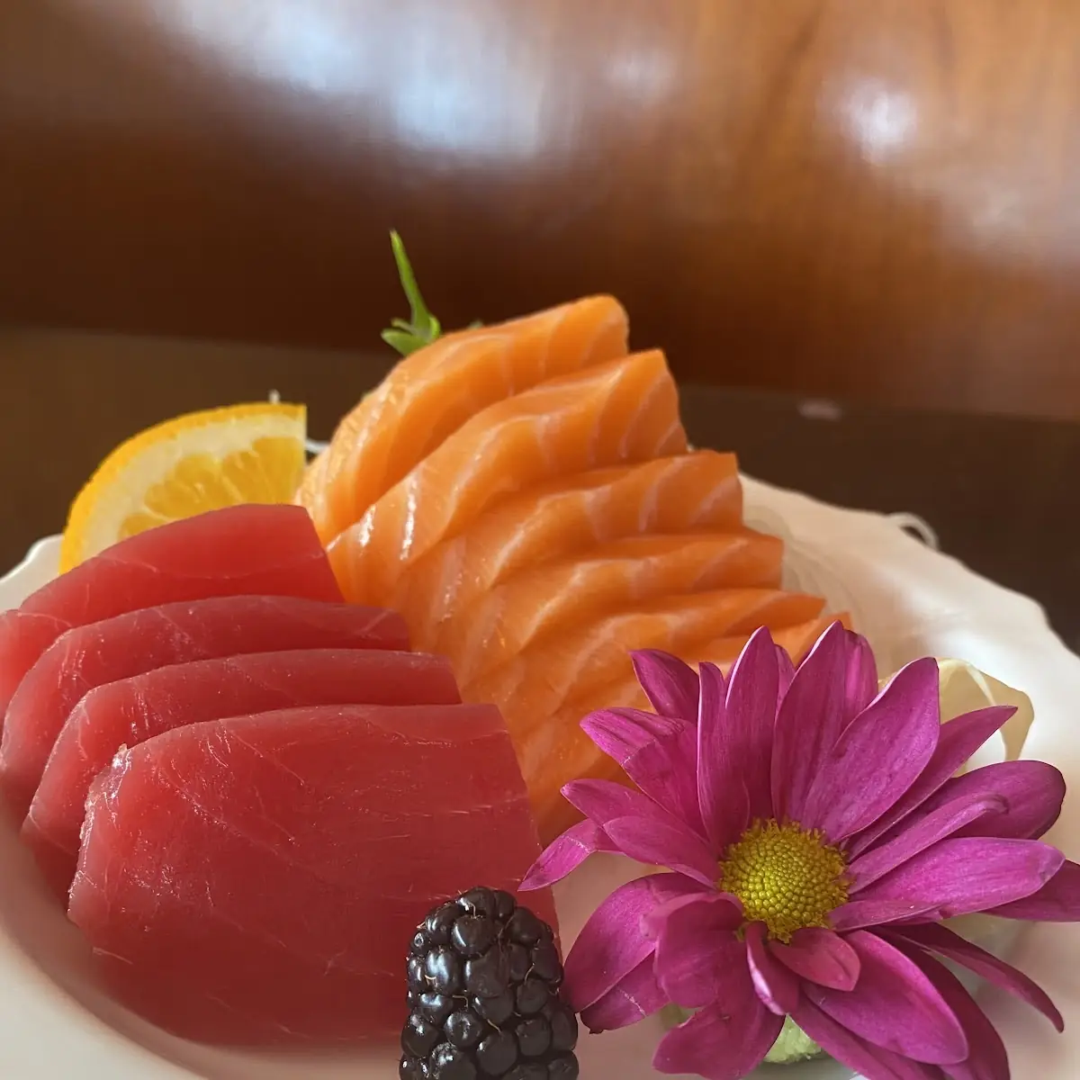 Smoke Salmon Sashimi