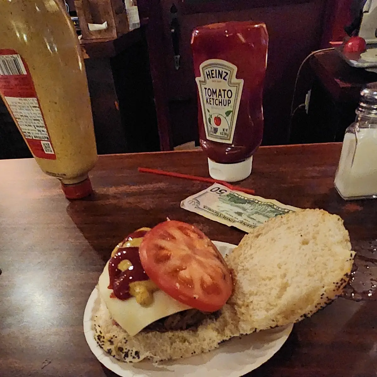 Dam Burger