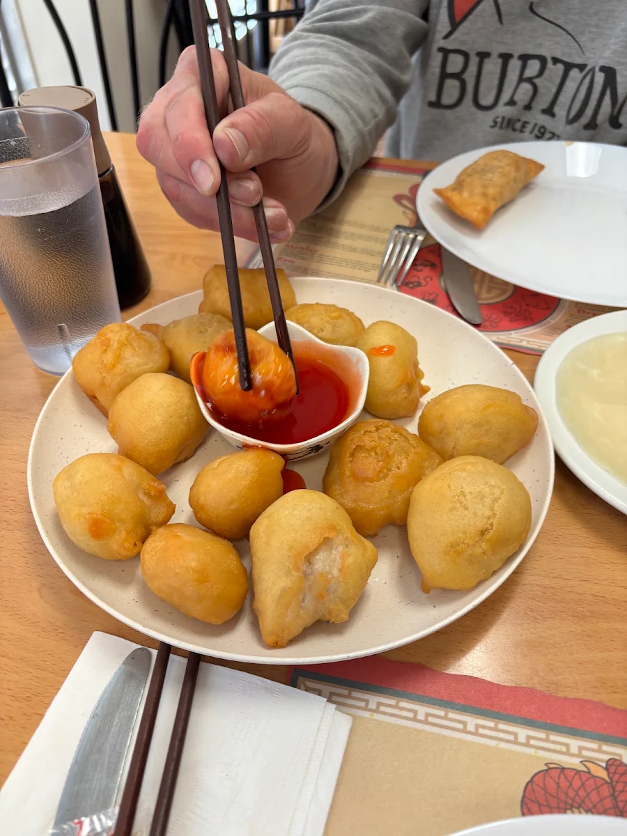 Highlights, Comodo Chinese Restaurant