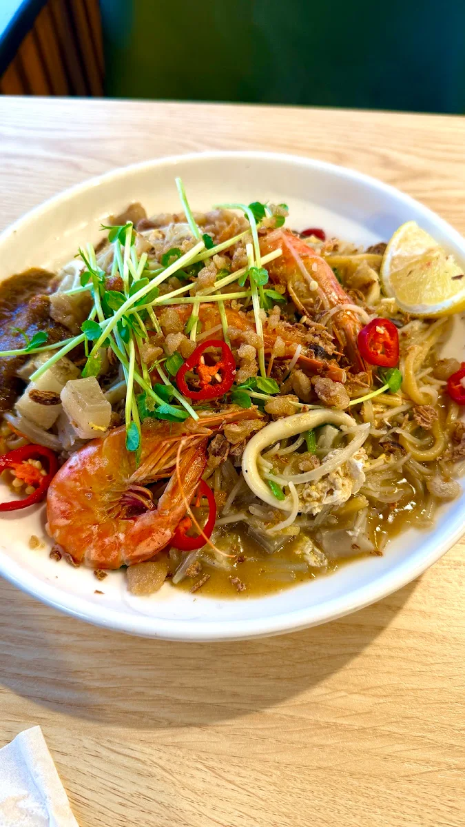 Singapore Satay Beehoon, Asian Bistro by Fugu8