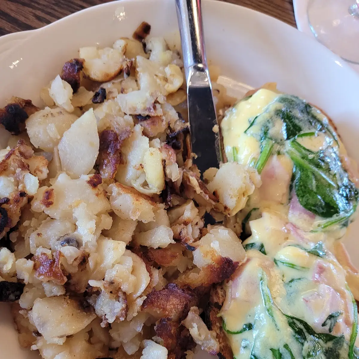 Royal Eggs Benedict