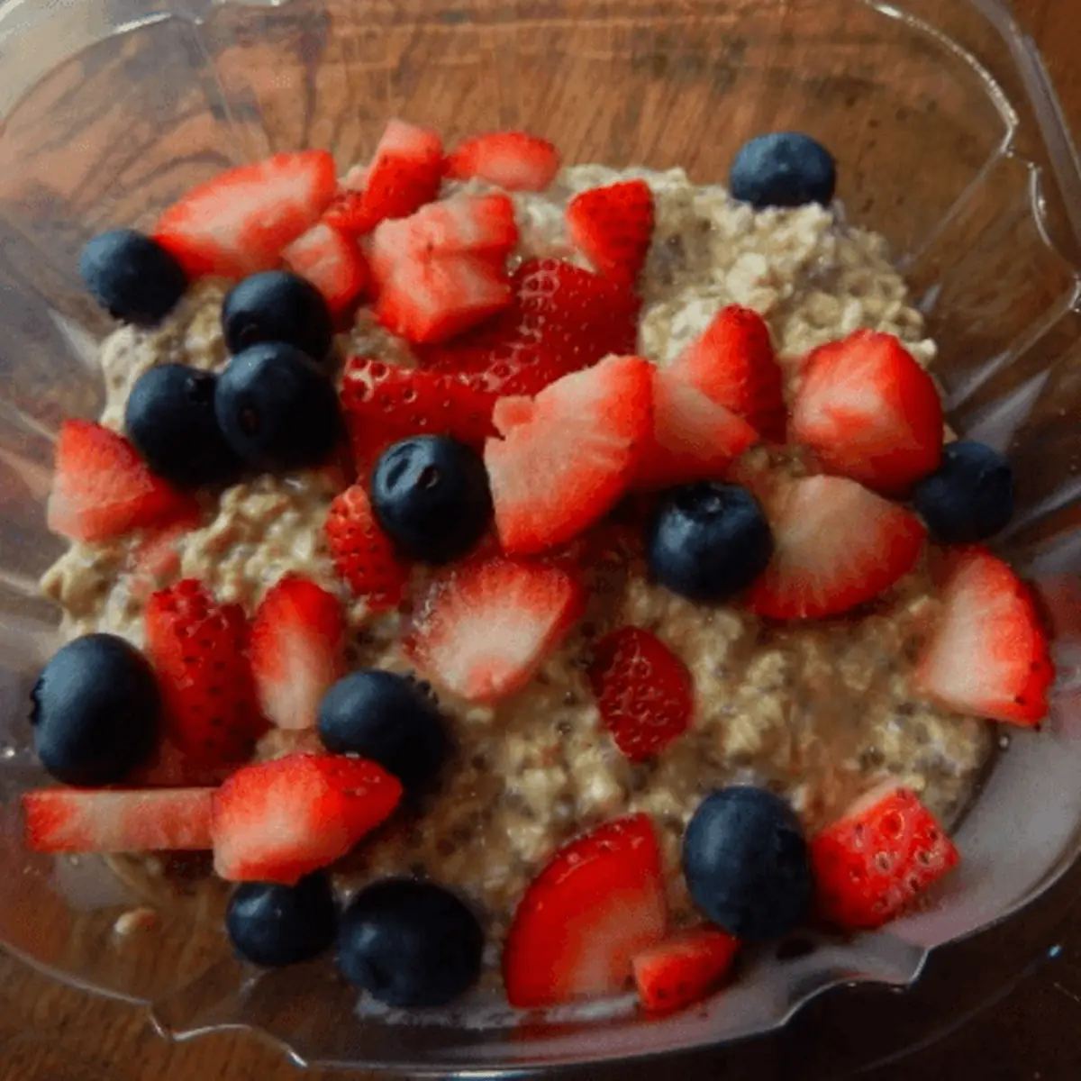 Overnight Oats GF w Fresh Berries