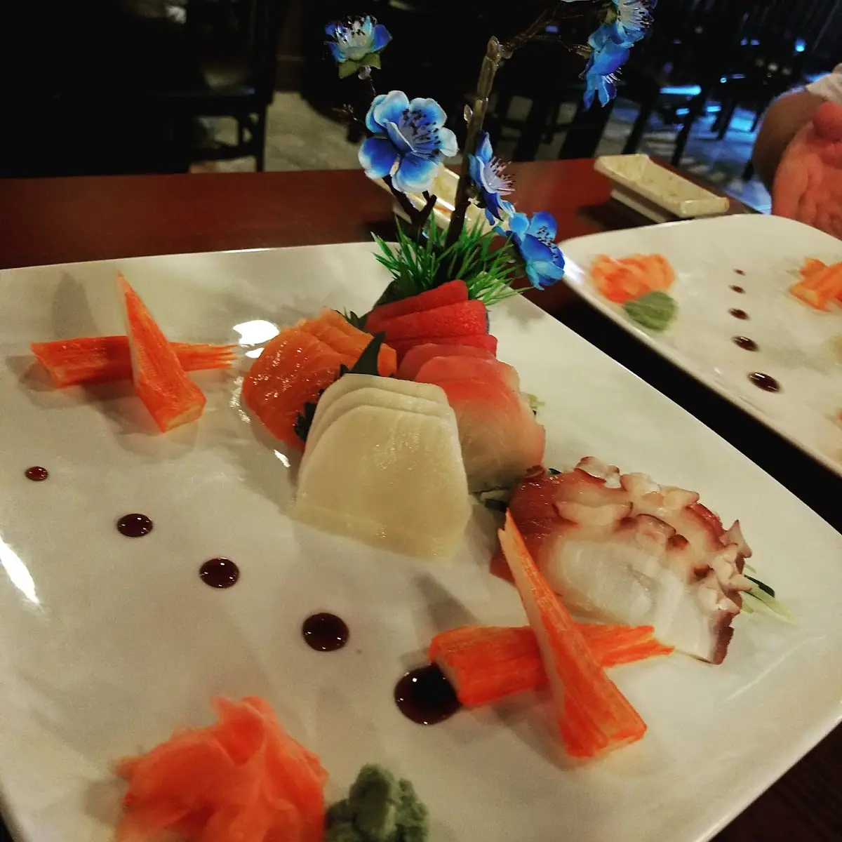 Sashimi Deluxe with Octopus Sashimi