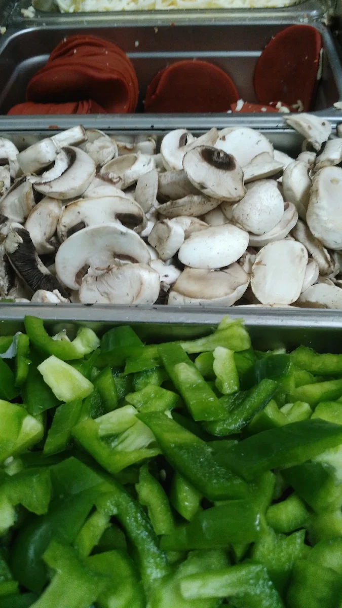 Champignons Et Piment, Pizza Saint Laurent (Halal)