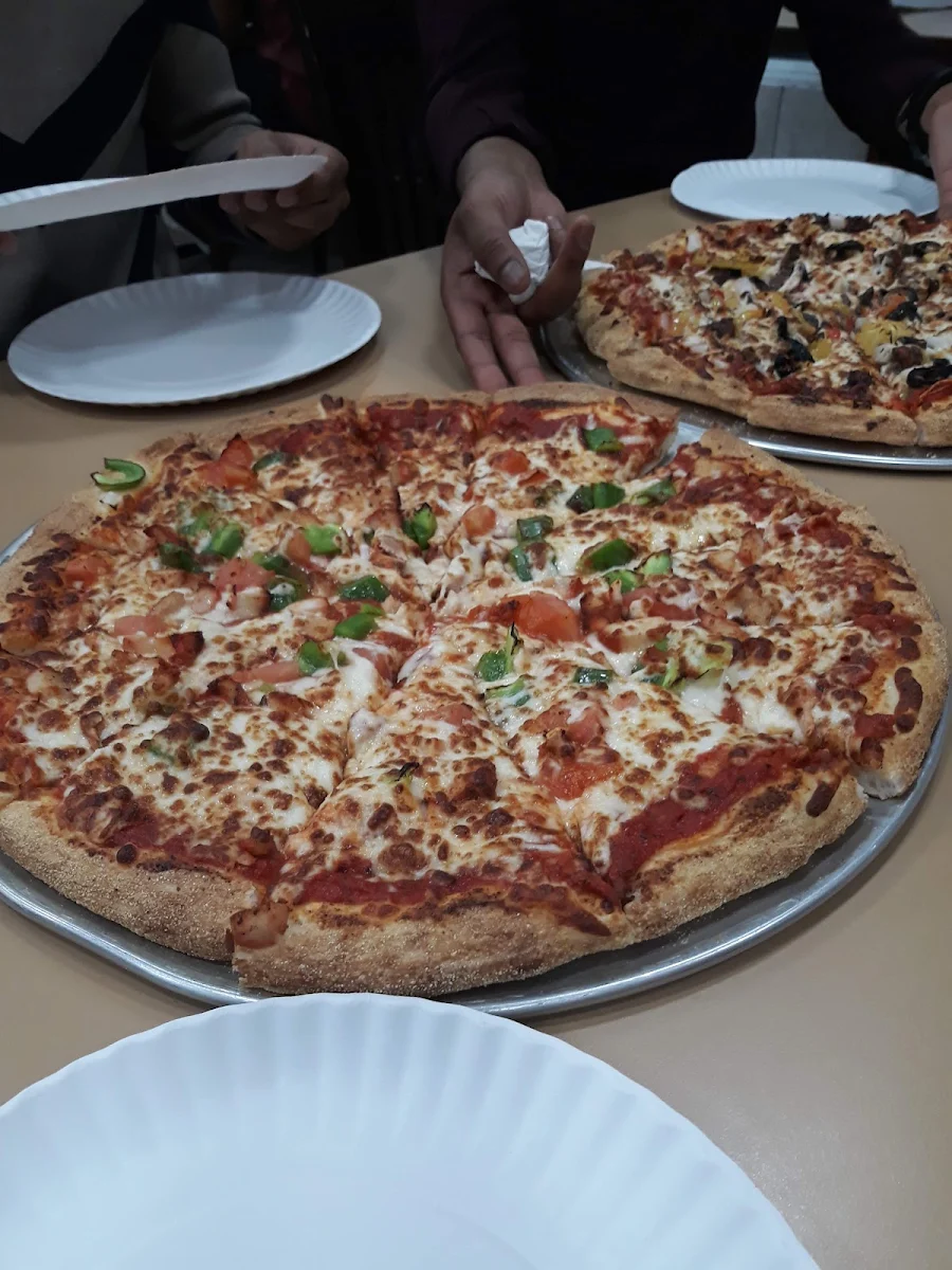 Vegetarian Pizza, Pizza Saint Laurent (Halal)