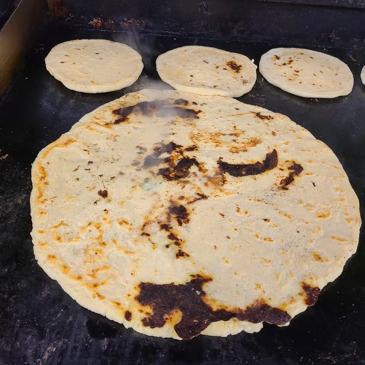 Pupusa Loca Coming 6 Different Ingredients