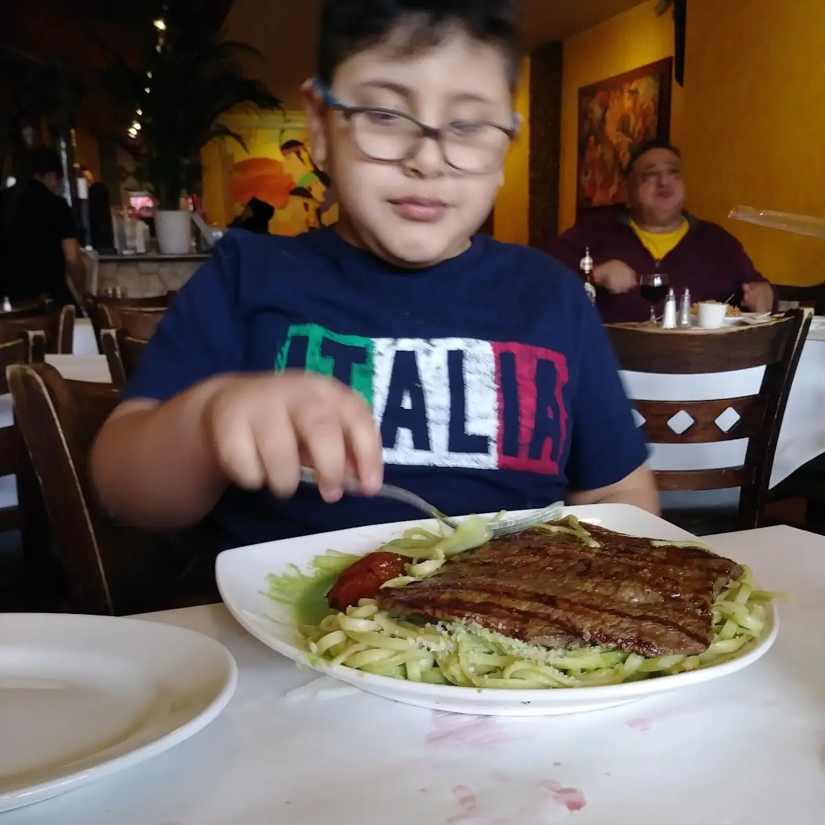 Tallarines Verde Con Bistec