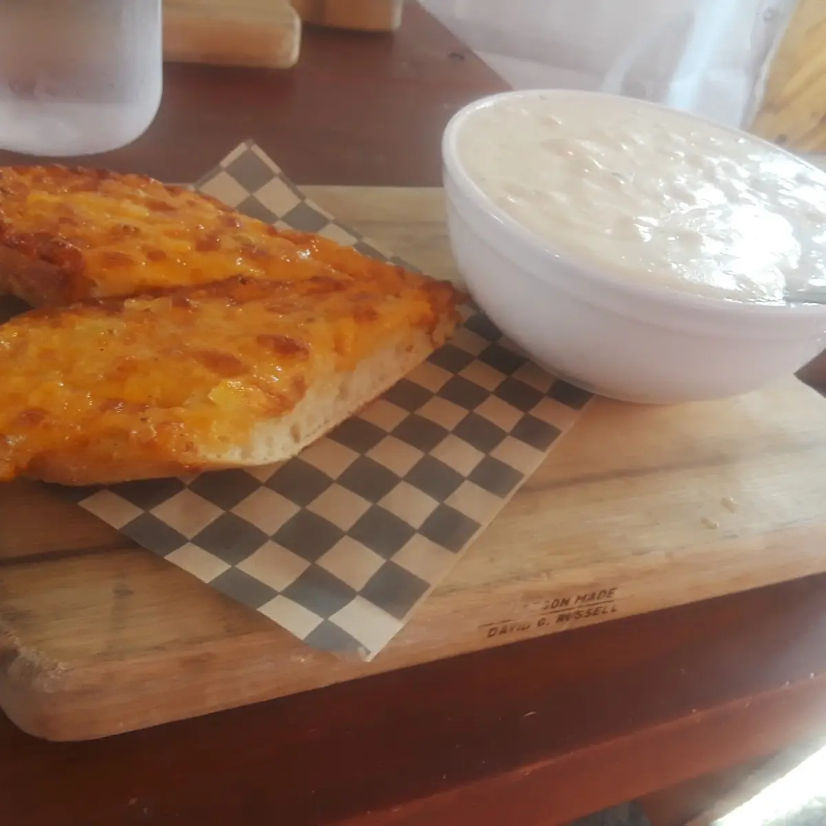 Clam Chowder with Cheesy Bread