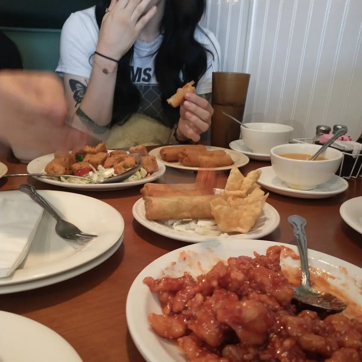 Esame Chicken and Shrimp Egg Rolls and Crispy Tofu