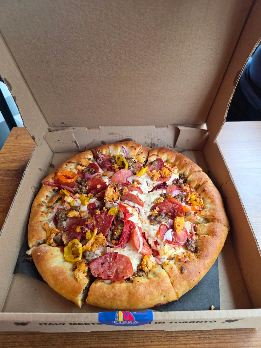 Highlights, Pizza Karachi