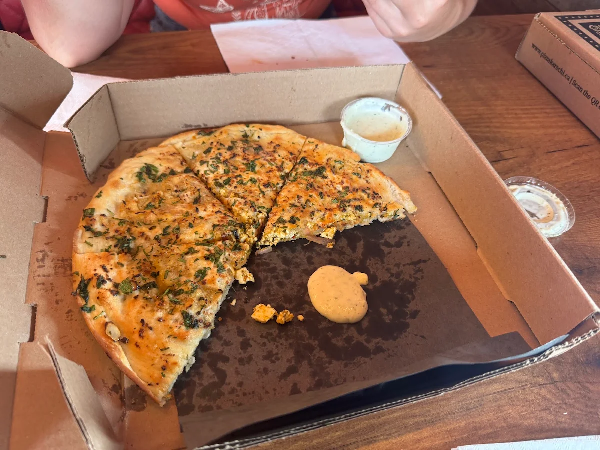 Stuffed Paneer Kulcha, Pizza Karachi