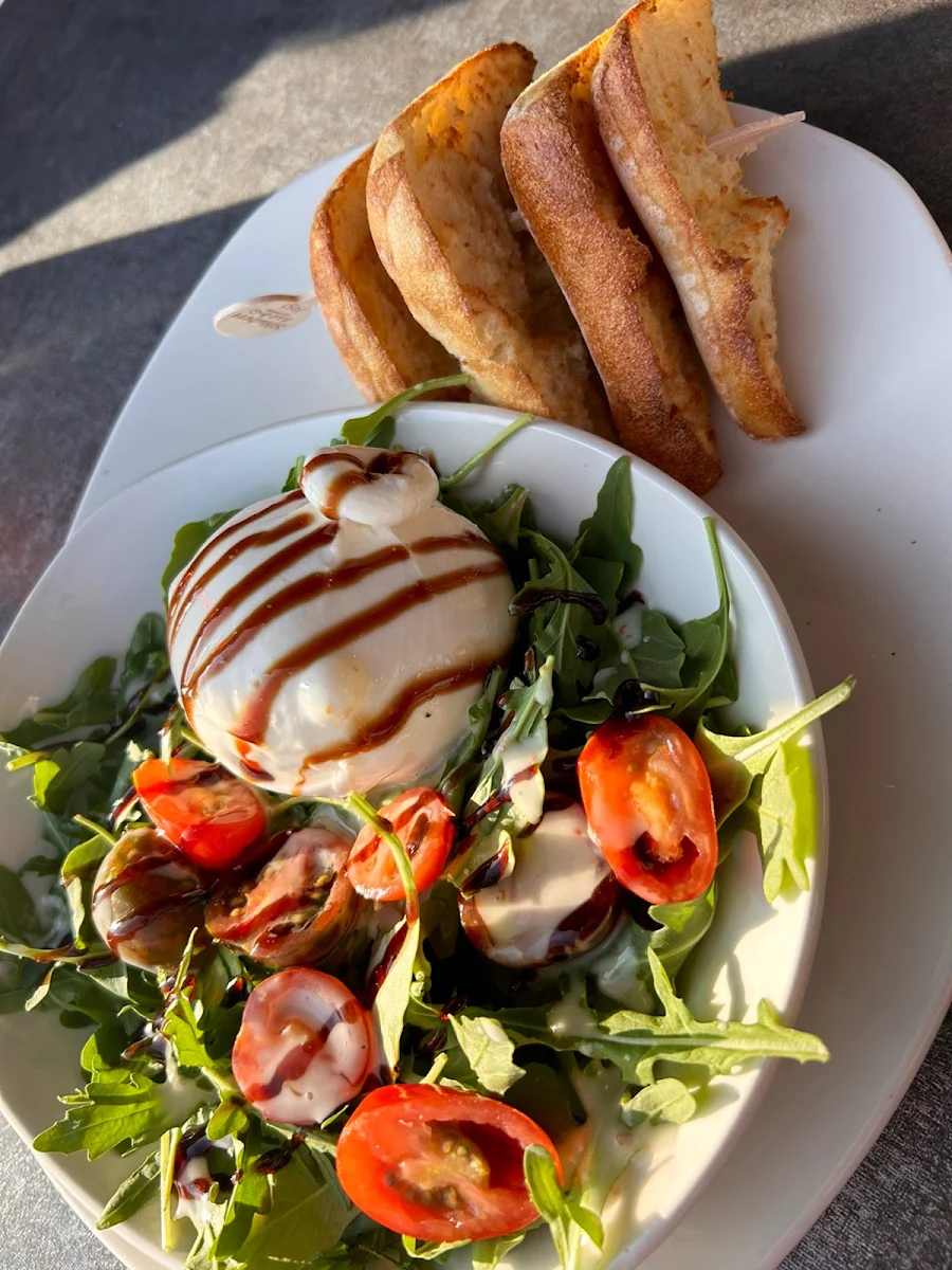 Burrata Salad