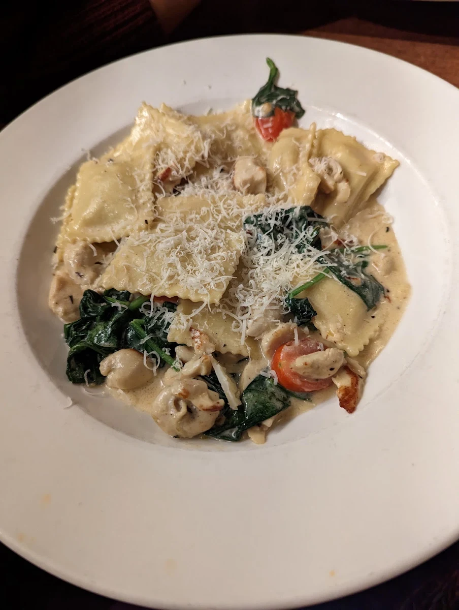 Chicken Alfredo with Mushroom and Mascarpone Cheese Ravioli, The Old Spaghetti Factory
