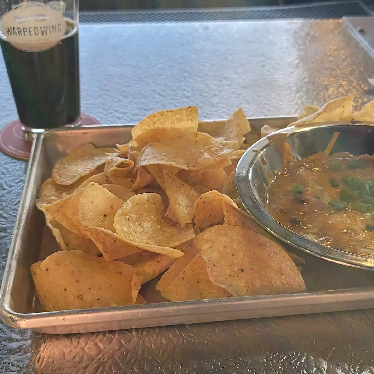 Chili Con Queso & Chips