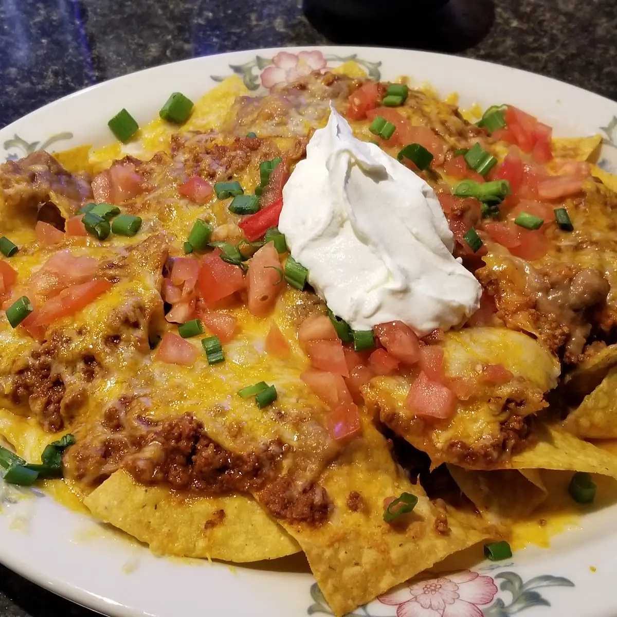 Grande Nachos Supreme