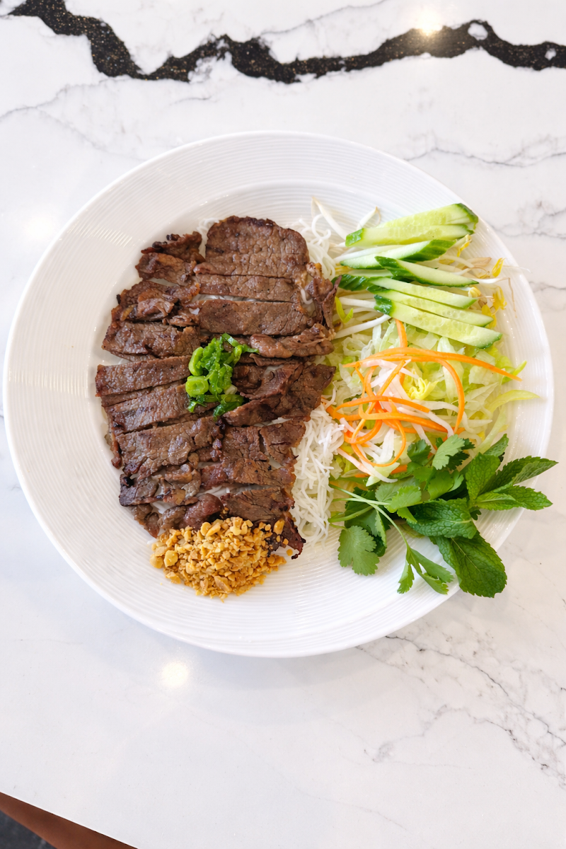 Grilled Beef with Vegetables, Pho Huong