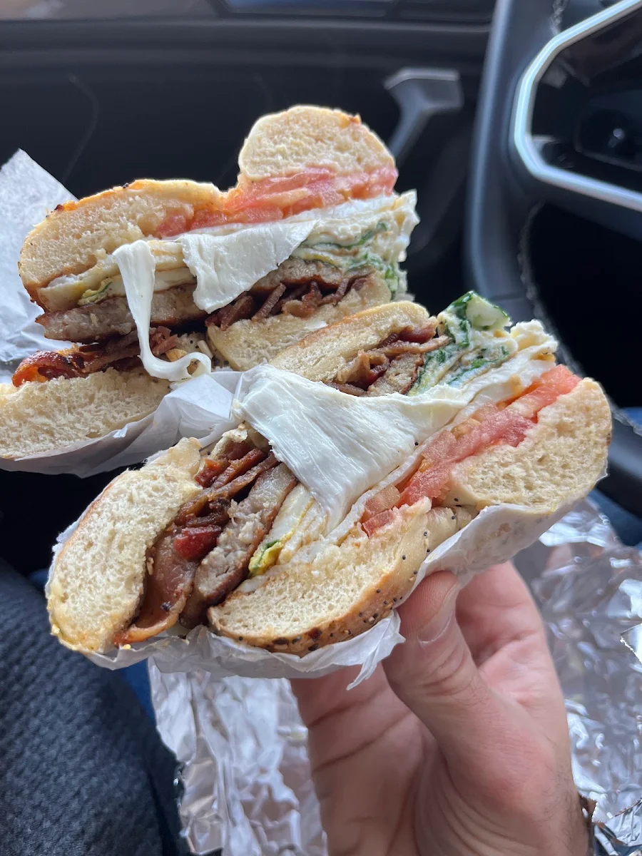 Everything Bagel with Bacon Sausage Cheese Egg with Spinach and Tomato