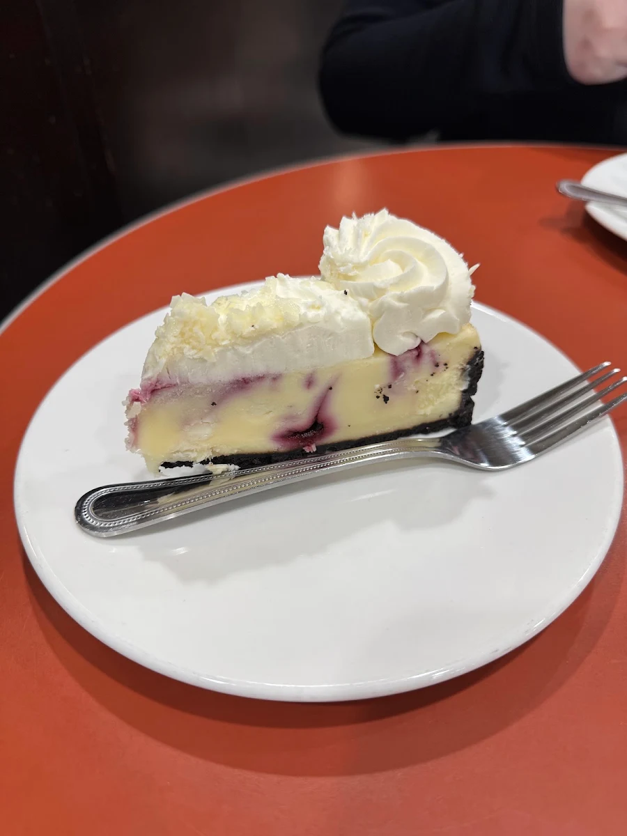 White Chocolate Raspberry Cheesecake