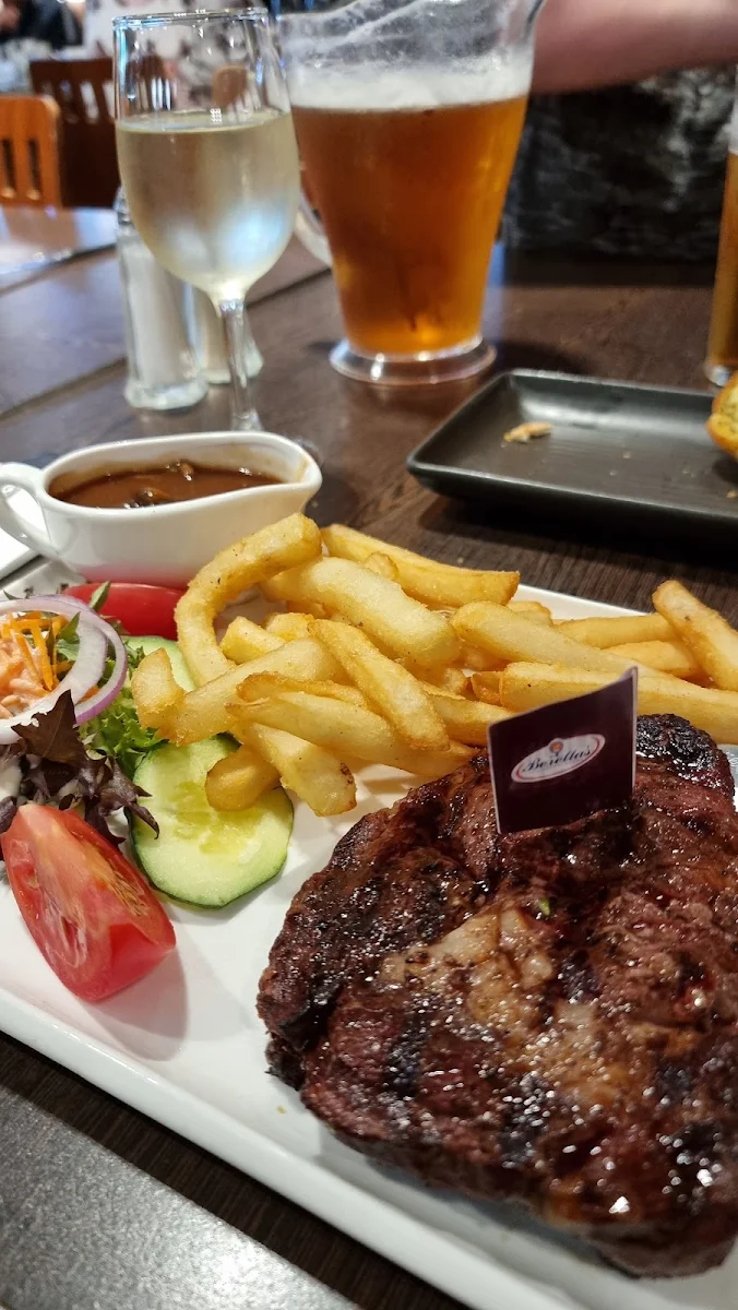 Rib Eye 400gm, Beretta's Langwarrin Hotel