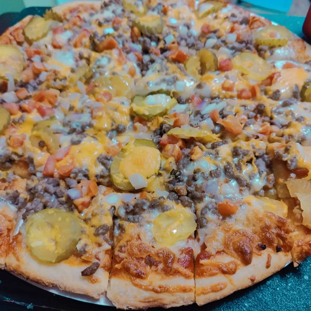 Cheeseburger Pizza
