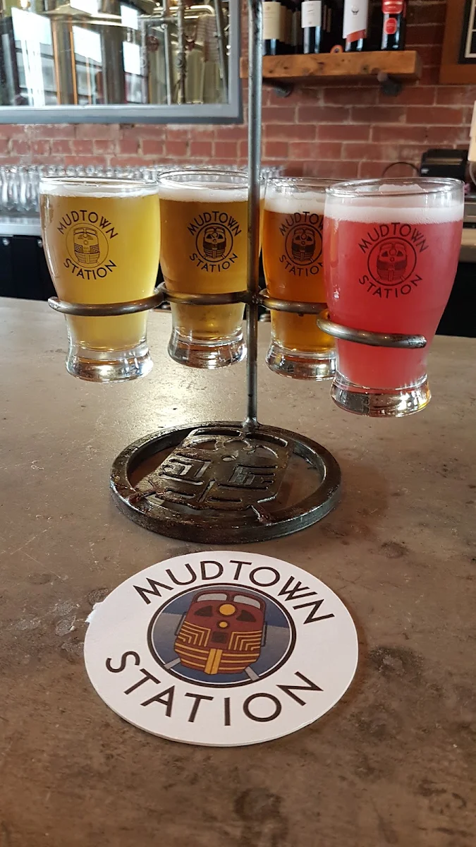 Beer Flight, Mudtown Station Brewery and Restaurant
