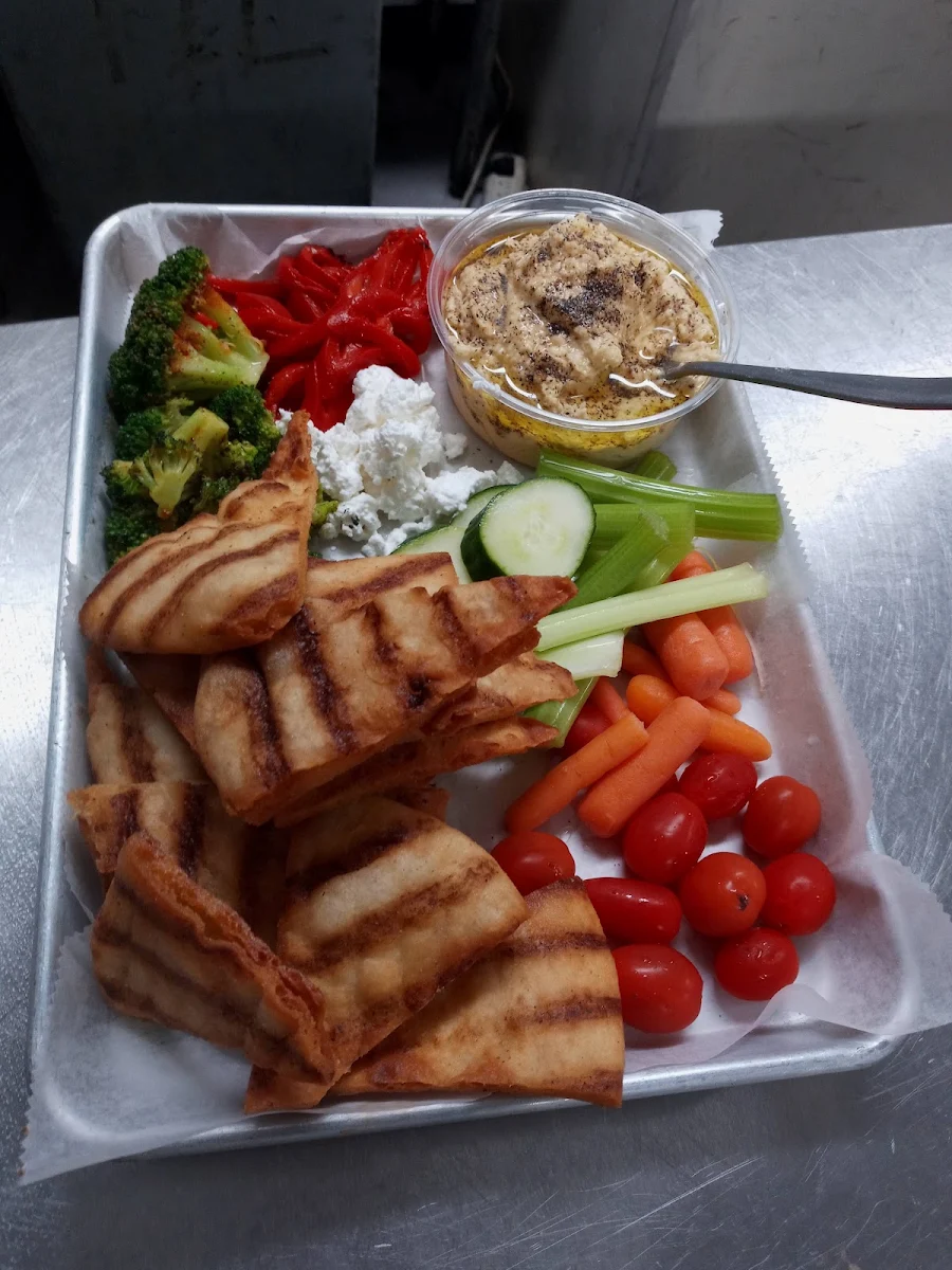 Hummus Plate