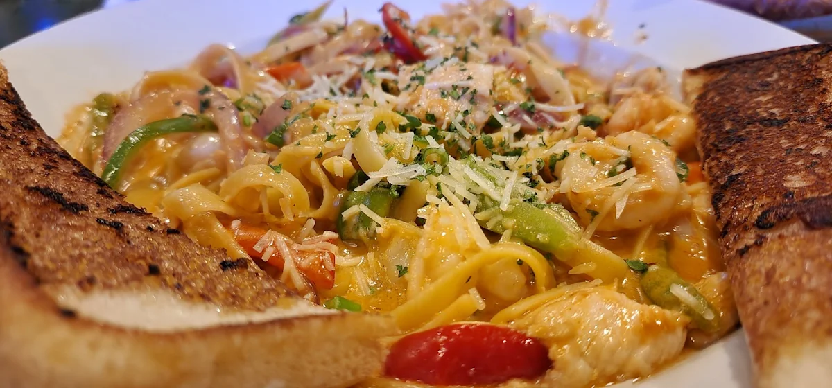 Chipotle Chicken & Shrimp Alfredo S