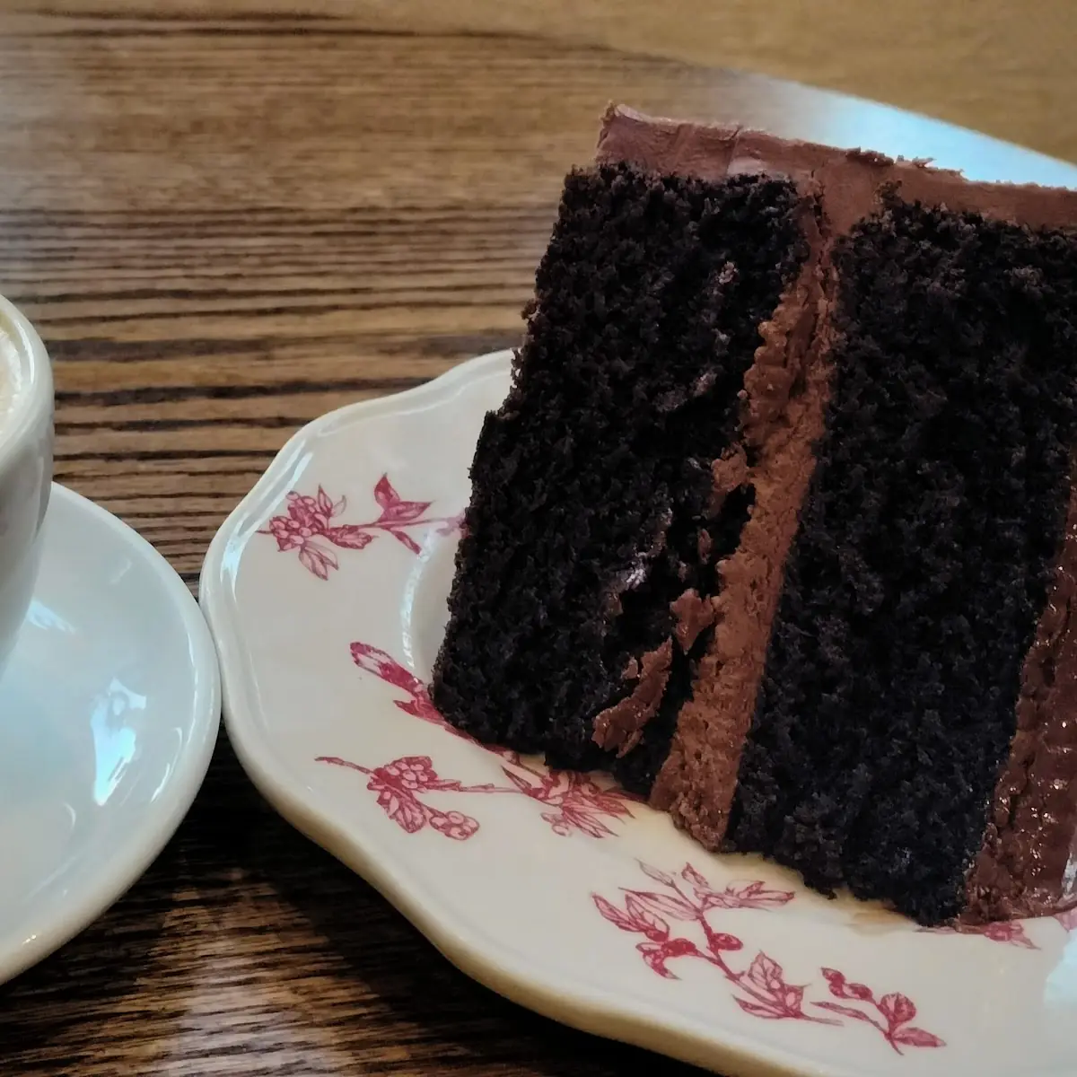 Latte Chocolate Cake