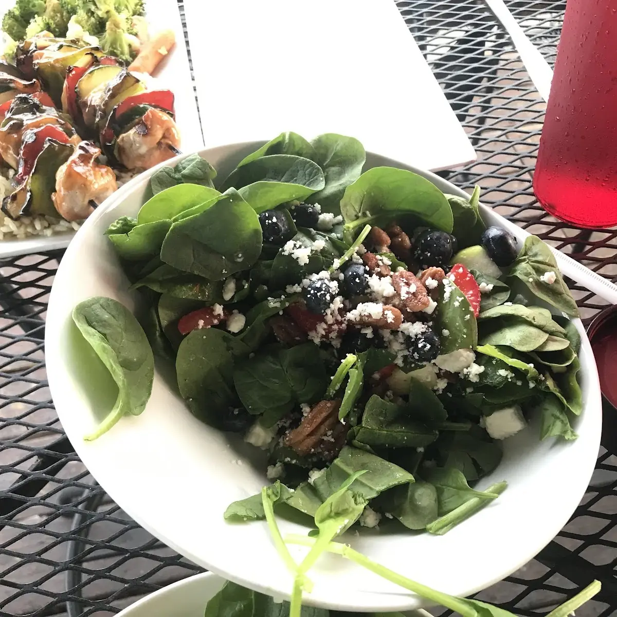 Harmless Hare's Mixed Greens