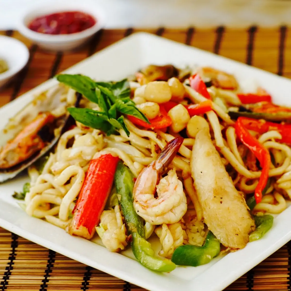 Udon Pad Kee Mow Seafood