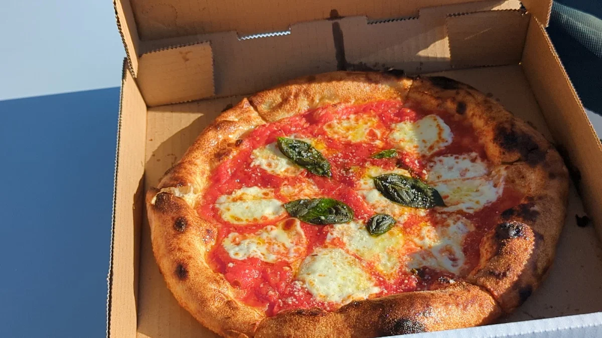 Highlights, Sosta! Pizzeria