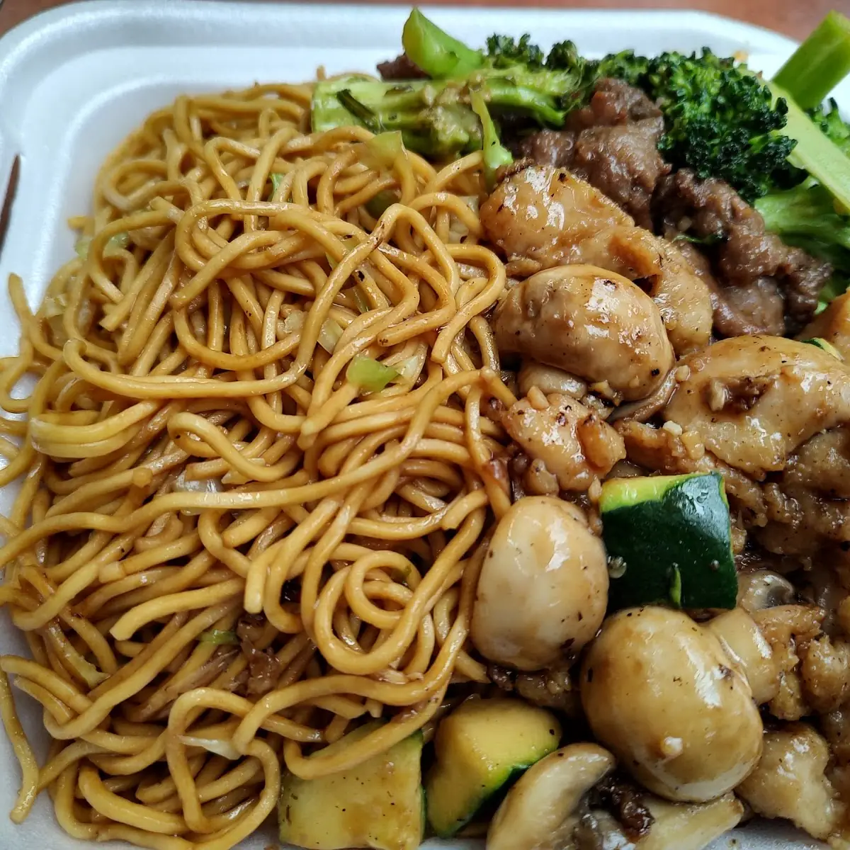 Plate with Beef Broccoli and Mushroom Chicken