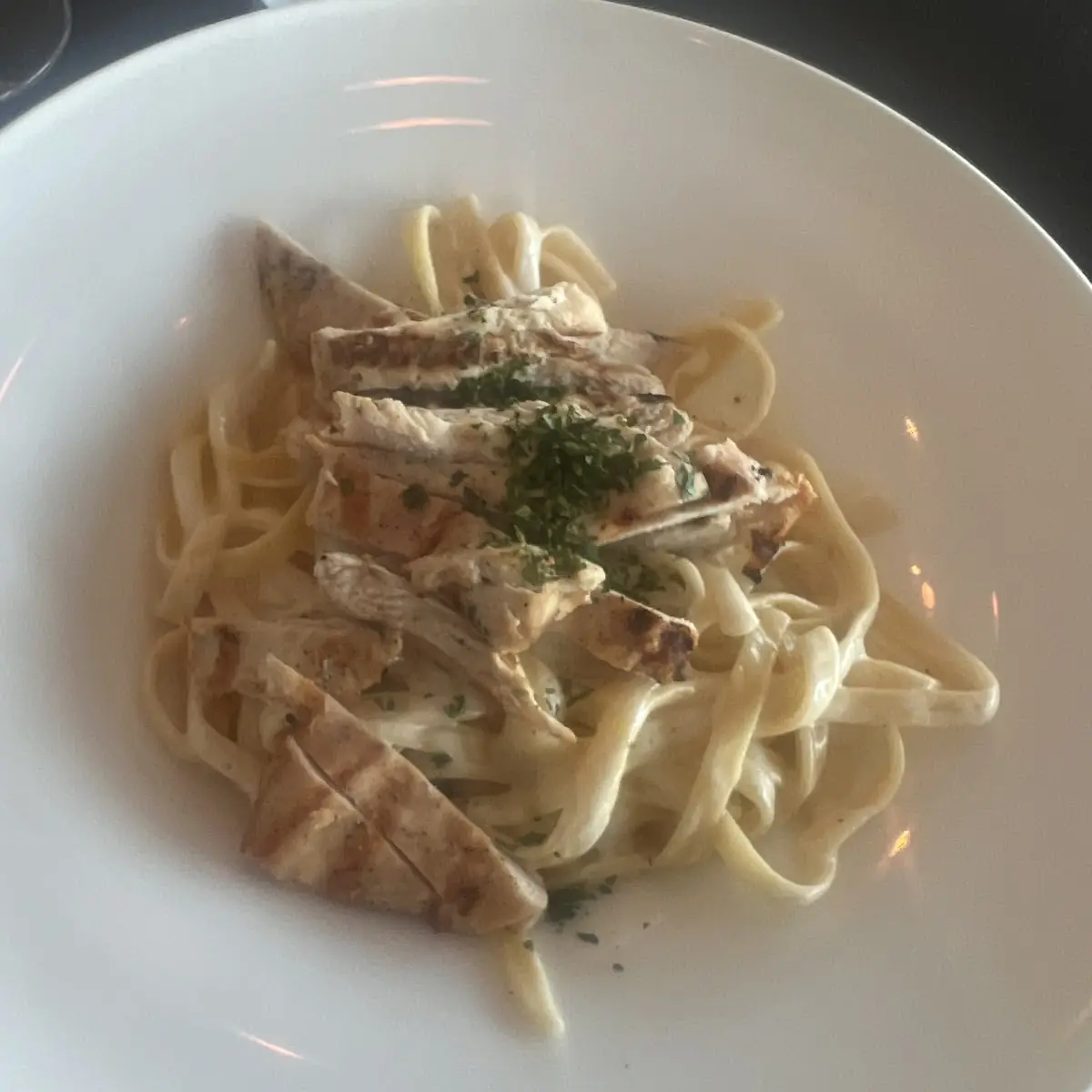 Fettuccine Alfredo Con Pollo