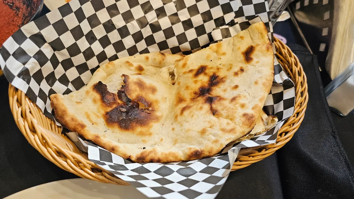 Butter Naan, Haveli Restaurant