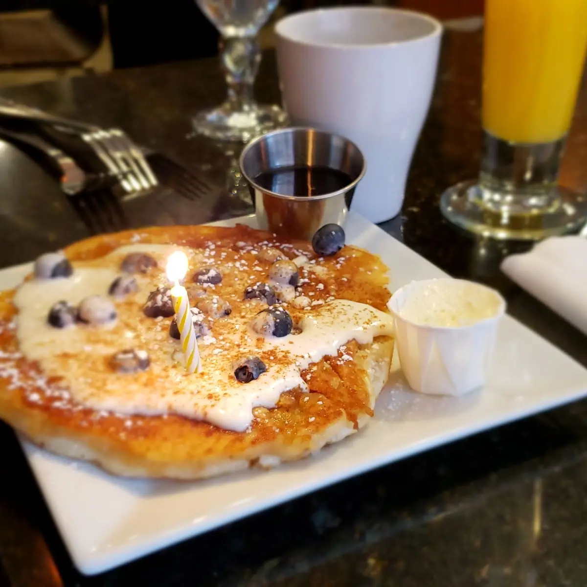 D APPLE CINNAMON PANCAKES